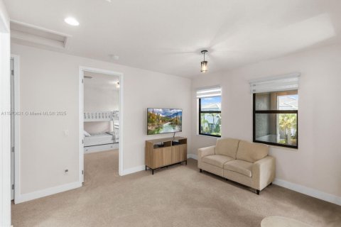 Купить виллу или дом в Лейк-Уорт, Флорида 6 спален, 274.99м2, № 1973955 - фото 15