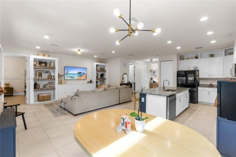 Купить виллу или дом в Лейк-Уорт, Флорида 6 спален, 274.99м2, № 1973955 - фото 8