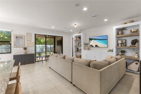 Купить виллу или дом в Лейк-Уорт, Флорида 6 спален, 274.99м2, № 1973955 - фото 3