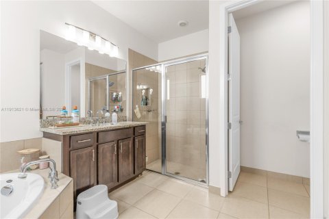 Купить виллу или дом в Лейк-Уорт, Флорида 6 спален, 274.99м2, № 1973955 - фото 13