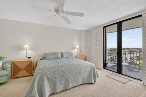 Condo in Highland Beach, Florida, 2 bedrooms  № 2367783 - photo 11