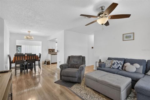 House in Venice, Florida 3 bedrooms, 121.79 sq.m. № 2390951 - photo 5