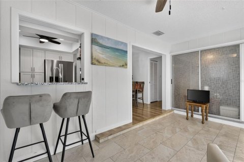 House in Venice, Florida 3 bedrooms, 121.79 sq.m. № 2390951 - photo 16
