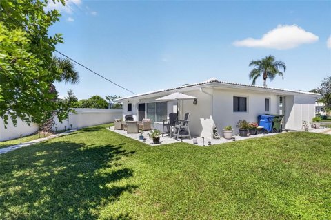 House in Venice, Florida 3 bedrooms, 121.79 sq.m. № 2390951 - photo 29