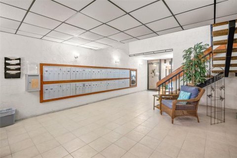 Condo in Saint Petersburg, Florida, 2 bedrooms  № 1843130 - photo 30