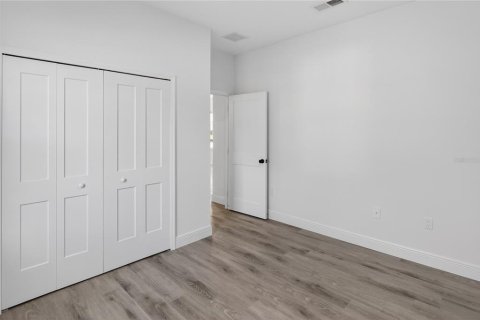 Villa ou maison à louer à Citrus Springs, Floride: 4 chambres, 164.81 m2 № 2150915 - photo 11