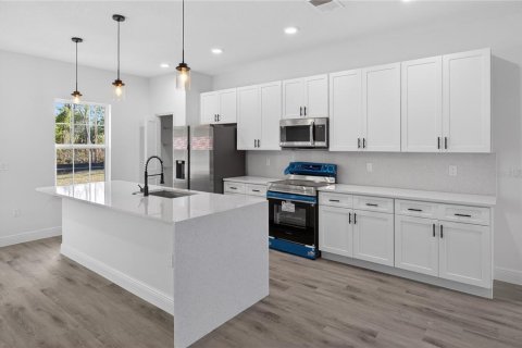 Villa ou maison à louer à Citrus Springs, Floride: 4 chambres, 164.81 m2 № 2150915 - photo 7