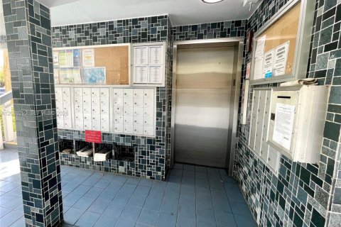 Снять в аренду кондоминиум в Дирфилд-Бич, Флорида 1 спальня, 68.56м2, № 2087180 - фото 23