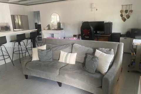 Casa en venta en Naples, Florida, 3 dormitorios, 119.75 m2 № 1934925 - foto 7