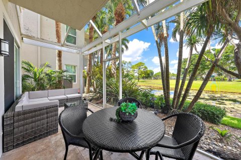Townhouse in Palm Beach Gardens, Florida 3 bedrooms, 177.44 sq.m. № 2158434 - photo 25
