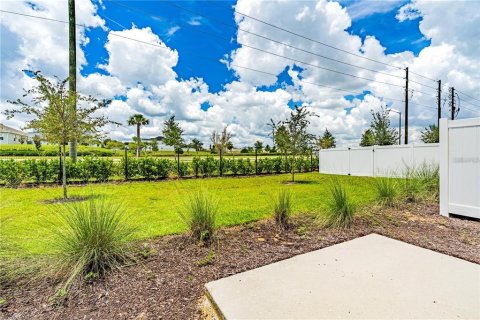 Touwnhouse à louer à Davenport, Floride: 3 chambres, 173.17 m2 № 2150793 - photo 18
