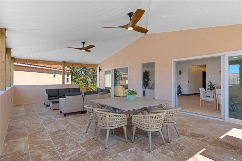 House in Homosassa, Florida 3 bedrooms, 150.97 sq.m. № 1543426 - photo 5