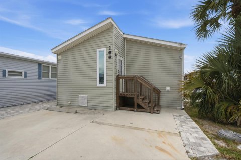 Villa ou maison à Jensen Beach, Floride 2 chambres, 75.34 m2 № 2275159