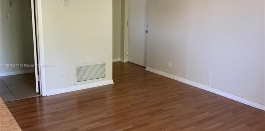 Condo à Tamarac, Floride, 1 chambre № 1841009