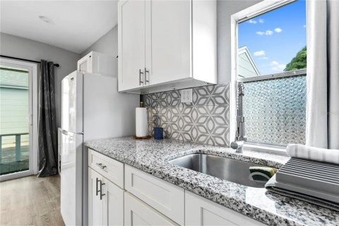 House in Saint Petersburg, Florida 2 bedrooms, 103.03 sq.m. № 1908362 - photo 27