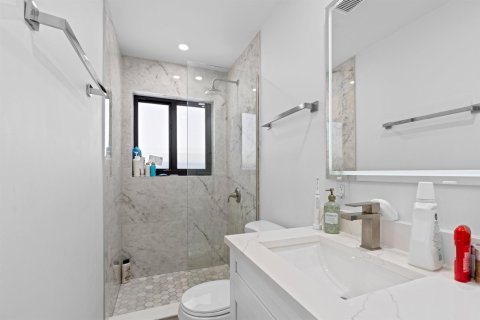 Casa en alquiler en Pompano Beach, Florida, 3 dormitorios, 127.46 m2 № 2192472 - foto 18