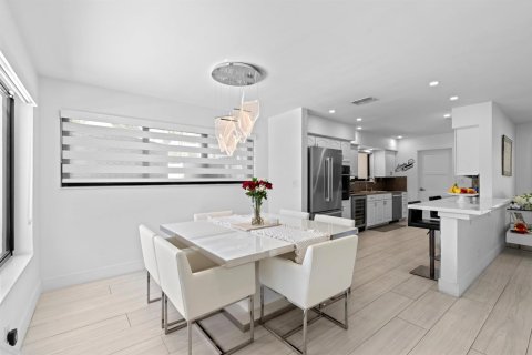Casa en alquiler en Pompano Beach, Florida, 3 dormitorios, 127.46 m2 № 2192472 - foto 23
