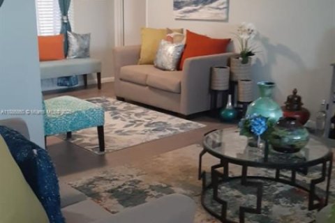 Casa en venta en Sebring, Florida, 3 dormitorios № 2088745 - foto 3
