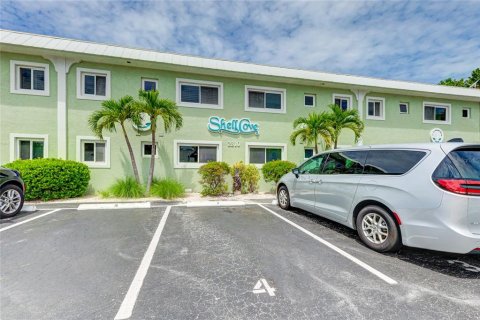Condominio en venta en Bradenton Beach, Florida, 2 dormitorios, 60.48 m2 № 1782779 - foto 26