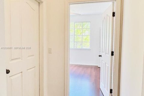 Copropriété à louer à Palm Beach Gardens, Floride: 1 chambre, 56.11 m2 № 2085566 - photo 9