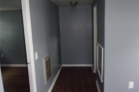 Apartamento en alquiler en Zephyrhills, Florida, 1 dormitorio, 51.1 m2 № 2147891 - foto 12