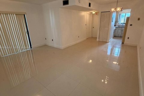 Apartment in Miami, Florida 1 bedroom, 63.17 sq.m. № 1997687 - photo 5