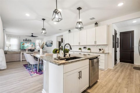 Villa ou maison à vendre à Tavares, Floride: 5 chambres, 279.91 m2 № 2429394 - photo 10