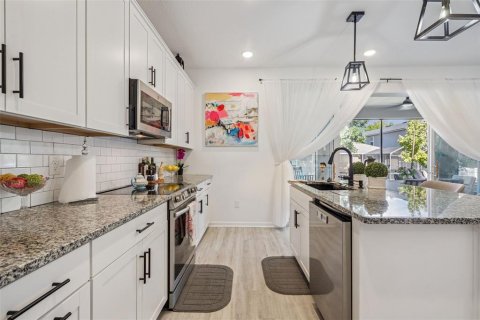 Villa ou maison à vendre à Tavares, Floride: 5 chambres, 279.91 m2 № 2429394 - photo 13