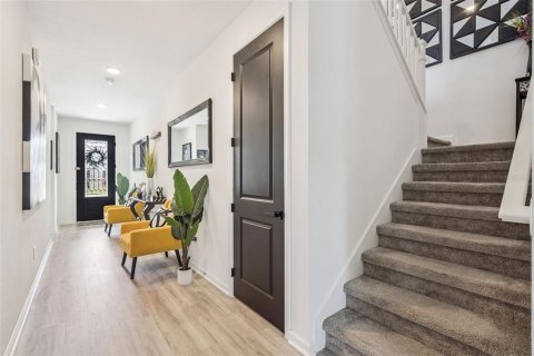 Villa ou maison à vendre à Tavares, Floride: 5 chambres, 279.91 m2 № 2429394 - photo 3