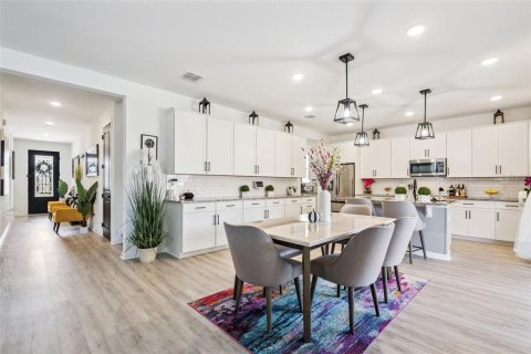 Villa ou maison à vendre à Tavares, Floride: 5 chambres, 279.91 m2 № 2429394 - photo 9