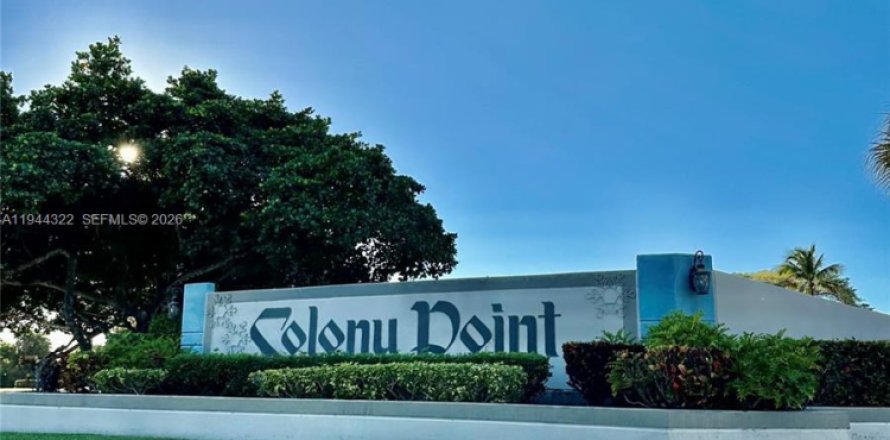 Кондоминиум с 2 спальнями в Пемброк-Пайнс, Флорида № 2003360