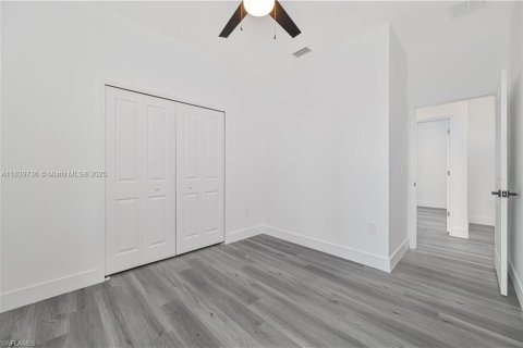 Купить виллу или дом в Форт Майерс, Флорида 4 спальни, № 1957881 - фото 14