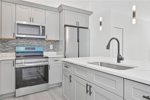 Купить виллу или дом в Форт Майерс, Флорида 4 спальни, № 1957881 - фото 5