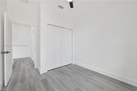 Купить виллу или дом в Форт Майерс, Флорида 4 спальни, № 1957881 - фото 12