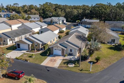 House in Zephyrhills, Florida 2 bedrooms, 133.22 sq.m. № 1716716 - photo 26