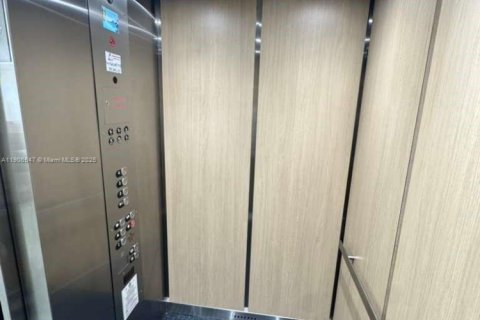 Copropriété à louer à Miami, Floride: 2 chambres, 89.65 m2 № 1957100 - photo 21