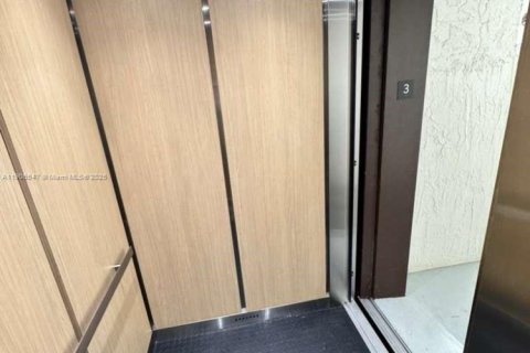 Copropriété à louer à Miami, Floride: 2 chambres, 89.65 m2 № 1957100 - photo 20