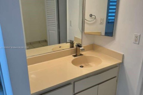 Copropriété à louer à Miami, Floride: 2 chambres, 89.65 m2 № 1957100 - photo 30