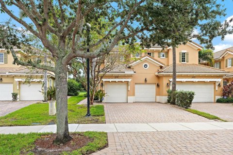 Touwnhouse à vendre à Palm Beach Gardens, Floride: 3 chambres, 211.45 m2 № 2428383 - photo 30