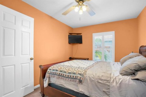 Casa en venta en Brandon, Florida, 4 dormitorios, 183.95 m2 № 1904544 - foto 25