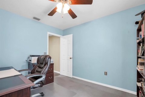 Casa en venta en Brandon, Florida, 4 dormitorios, 183.95 m2 № 1904544 - foto 27
