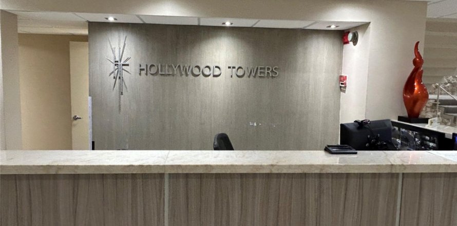 Condo in Hollywood, Florida, 3 bedrooms № 1101945