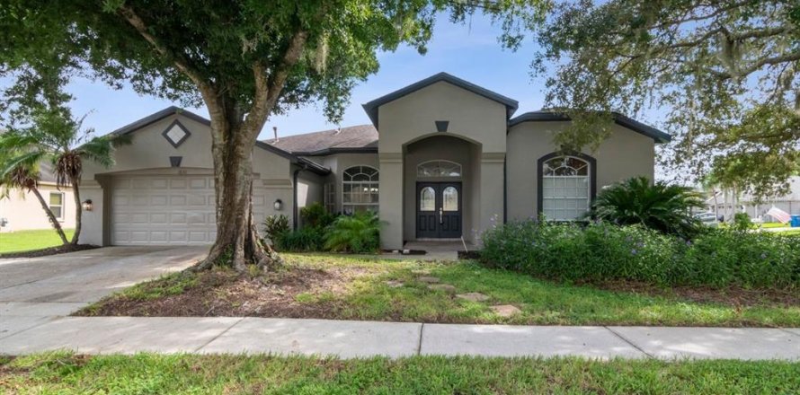 Casa en Wesley Chapel, Florida 4 dormitorios, 220.36 m2 № 2377461