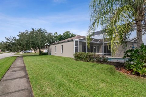 Casa en venta en Wesley Chapel, Florida, 4 dormitorios, 220.36 m2 № 2377461 - foto 6