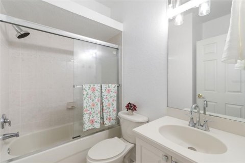 Townhouse in Oldsmar, Florida 3 bedrooms, 170.38 sq.m. № 2196067 - photo 14