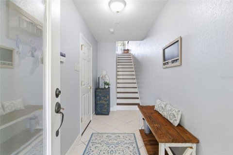Townhouse in Oldsmar, Florida 3 bedrooms, 170.38 sq.m. № 2196067 - photo 2