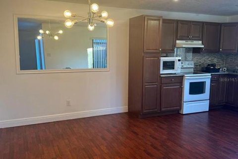 Condo in Kissimmee, Florida, 2 bedrooms  № 1783397 - photo 2
