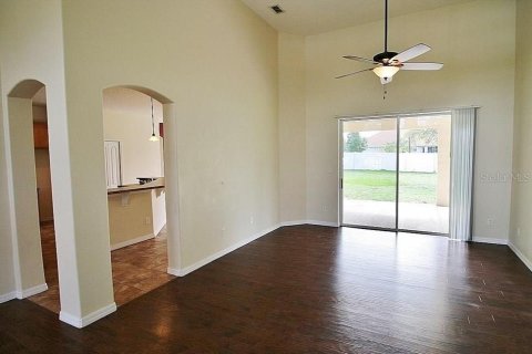 House in Grand Island, Florida 3 bedrooms, 177.81 sq.m. № 1835985 - photo 6