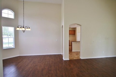 House in Grand Island, Florida 3 bedrooms, 177.81 sq.m. № 1835985 - photo 7