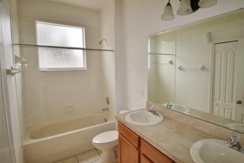 House in Grand Island, Florida 3 bedrooms, 177.81 sq.m. № 1835985 - photo 14